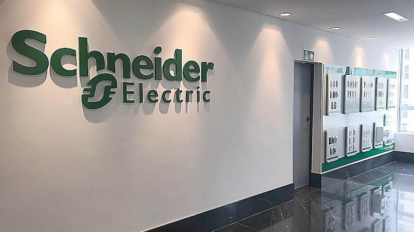 Schneider Electric Büyümeye Devam Ediyor