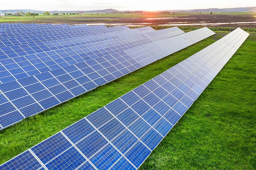 Smart Güneş Teknolojileri ve Aksa Enerji’den Dev GES Projesi İçin İş Birliği