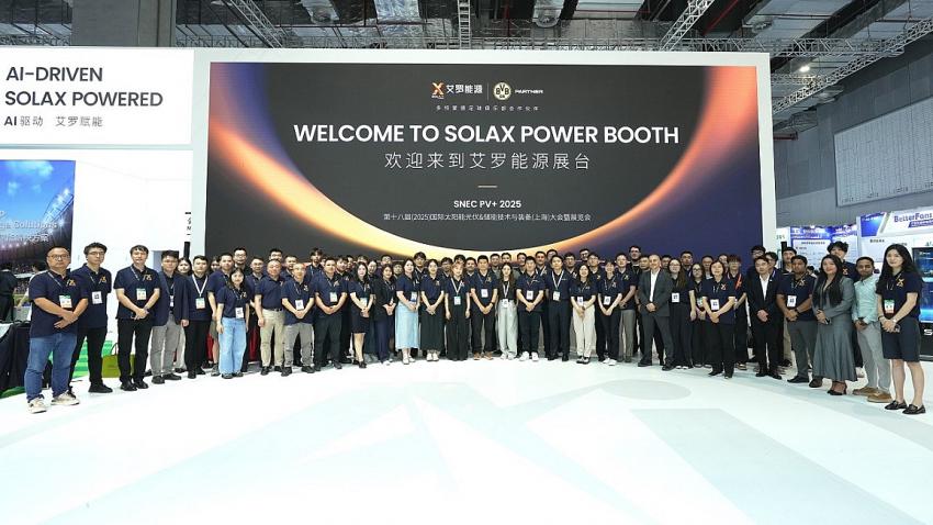 SolaX Power SNEC 2025’te Enerji Depolama Uygulamasında Mükemmellik Ödülü’nü Kazandı